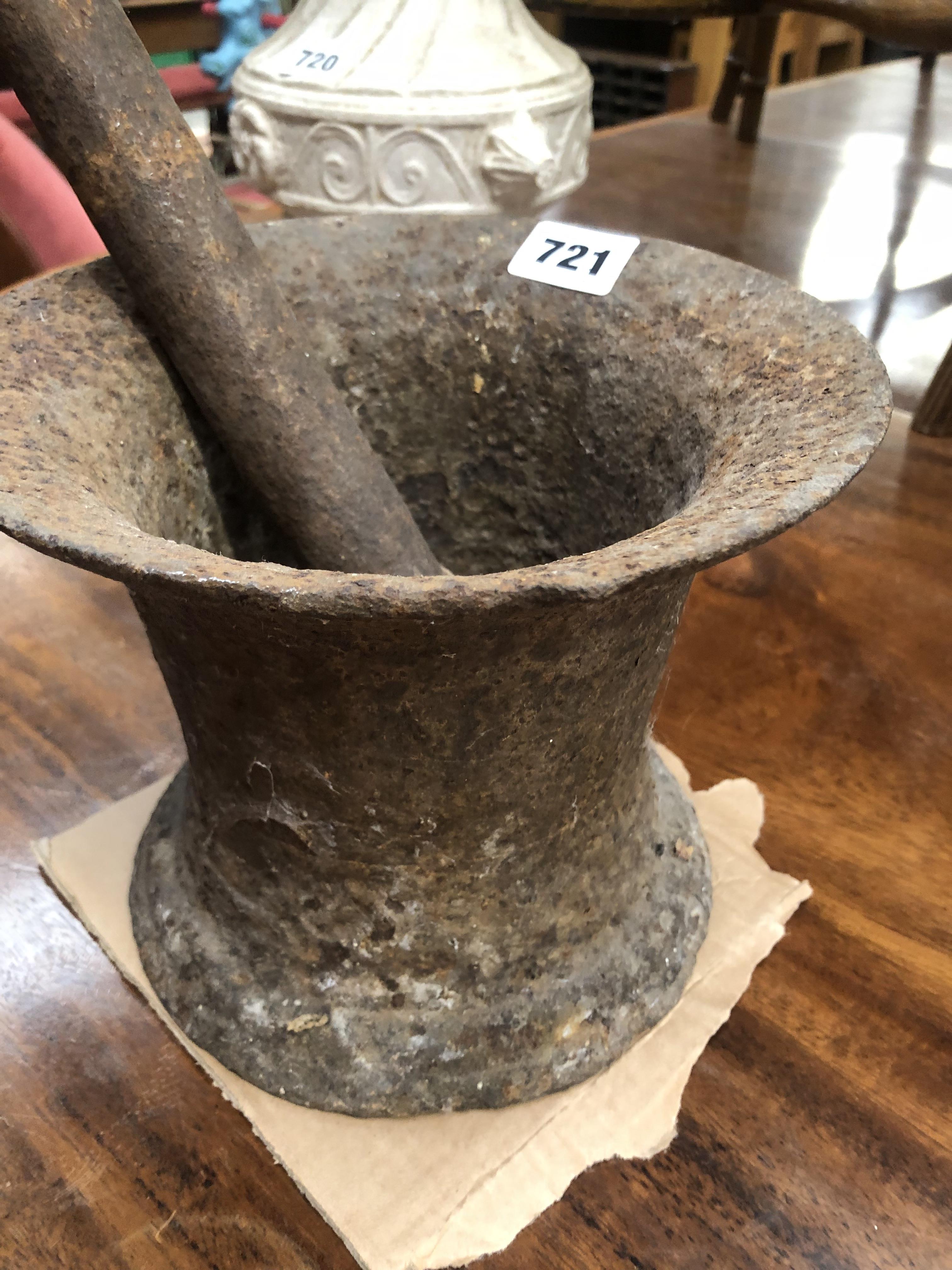 A 18th/19th C. CAST IRON MORTER - Image 2 of 2