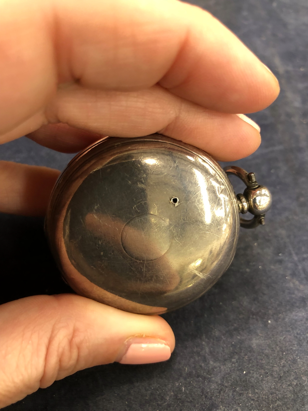 A HALLMARKED SILVER POCKET KEY WOUND WATCH.(KEY NOT PRESENT) THE MOVEMENT STAMPED BAUMGART 6 - Image 2 of 6
