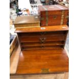 AN OAK FOUR DRAWER CANTEEN OF ELECTROPLATE FISH CUTLERY TOGETHER WITH A BRASS BOUND MAHOGANY BOX AND