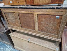 AN ARTS AND CRAFTS OAK PANELED BLANKET CHEST COFFER H 53 X 101 X 50 cm