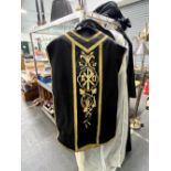 A GROUP OF VARIOUS MASONIC CEREMONIAL ROBES INCLUDING GILT METAL EMBROIDERED SMOCK ETC.