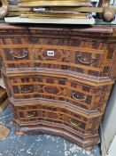 AN ANTIQUE ITALANATE INLAID THREE DRAWER SMALL CHEST