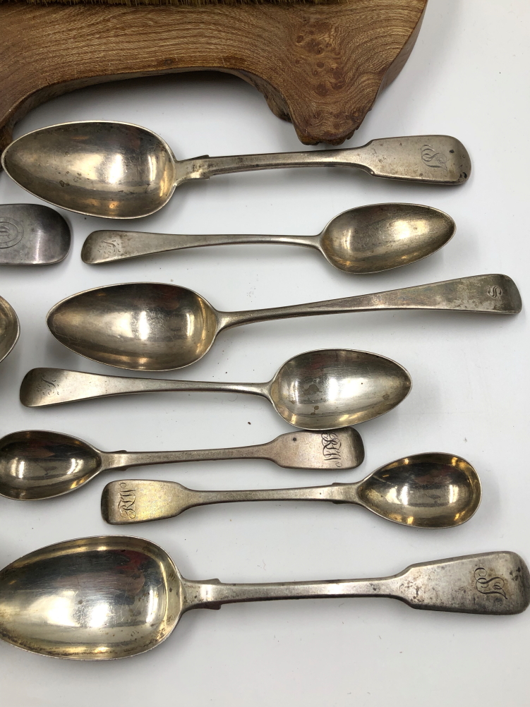 A QUANTITY OF GEORGIAN AND OTHER HALLMARKED SILVER CUTLERY TOGETHER WITH A SILVER BACKED DRESSING - Image 7 of 14