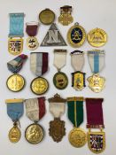 A COLLECTION OF MASONIC JEWELS TO INCLUDE TWO FOUNDER CHAPTER OF LONDON EXAMPLES, SIX STEWARD