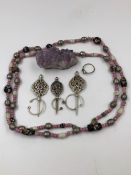 THREE CONTINENTAL SILVER CLOAK PINS, TOGETHER WITH AN 18ct STAMPED RING MOUNT, A ROW OF BEADS AND AN