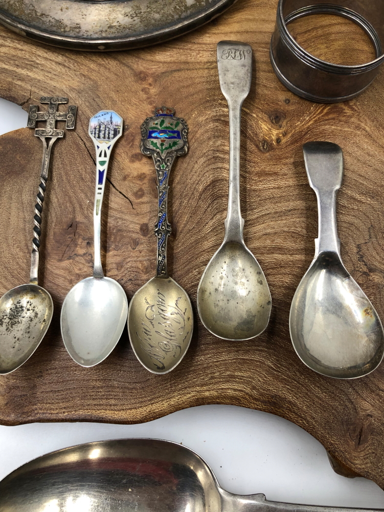 A QUANTITY OF GEORGIAN AND OTHER HALLMARKED SILVER CUTLERY TOGETHER WITH A SILVER BACKED DRESSING - Image 4 of 14