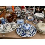 WEDGWOOD & CO., MEAKIN AND OTHER DINNER WARES, THREE JELLY MOULDS, ROYAL COMMEMORATIVES AND A