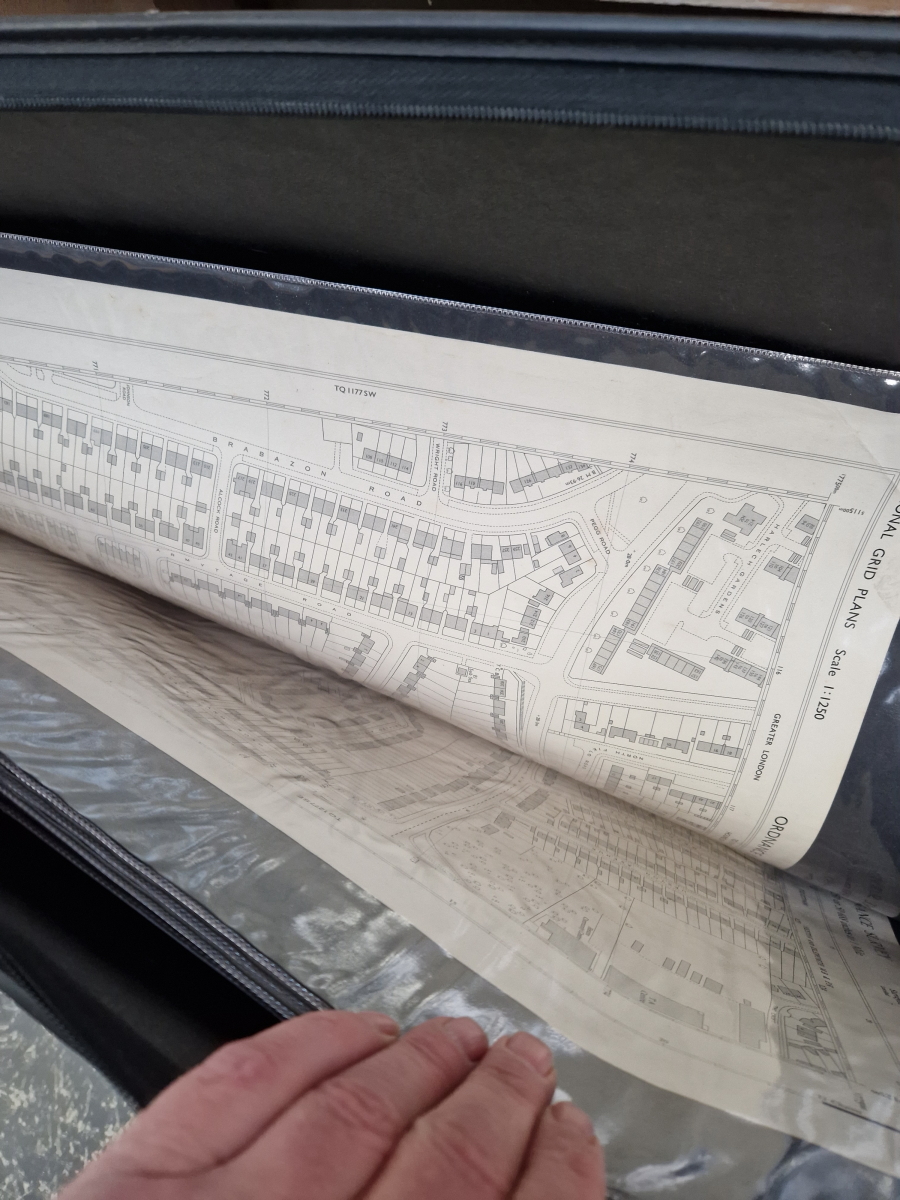 A LARGE PORTFOLIO OF VINTAGE ORDINANCE/PLANNING MAPS OF VARIOUS COUNTIES - Image 3 of 4