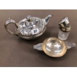 A WM VII HALLMARKED SILVER TEAPOT FOR EDWARD, EDWARD JUNIOR, JOHN & WILLIAM BARNARD, A LATER