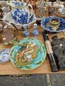 A BLUE AND WHITE WASH JUG AND BOWL, OTHER BLUE AND WHITE, A TABLE LAMP, A MAJOLICA DISH, A CARVED