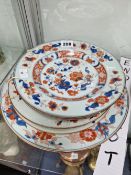 FOUR 18th C. CHINESE IMARI PLATES EN SUITE WITH A DISH
