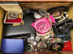 A GROUP OF VINTAGE AND LATER COSTUME WRIST WATCHES, COSTUME JEWELLERY, CUFFLINKS ETC.