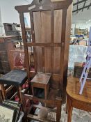 AN EARLY 20th C. OAK HALL HAT AND STICK STAND