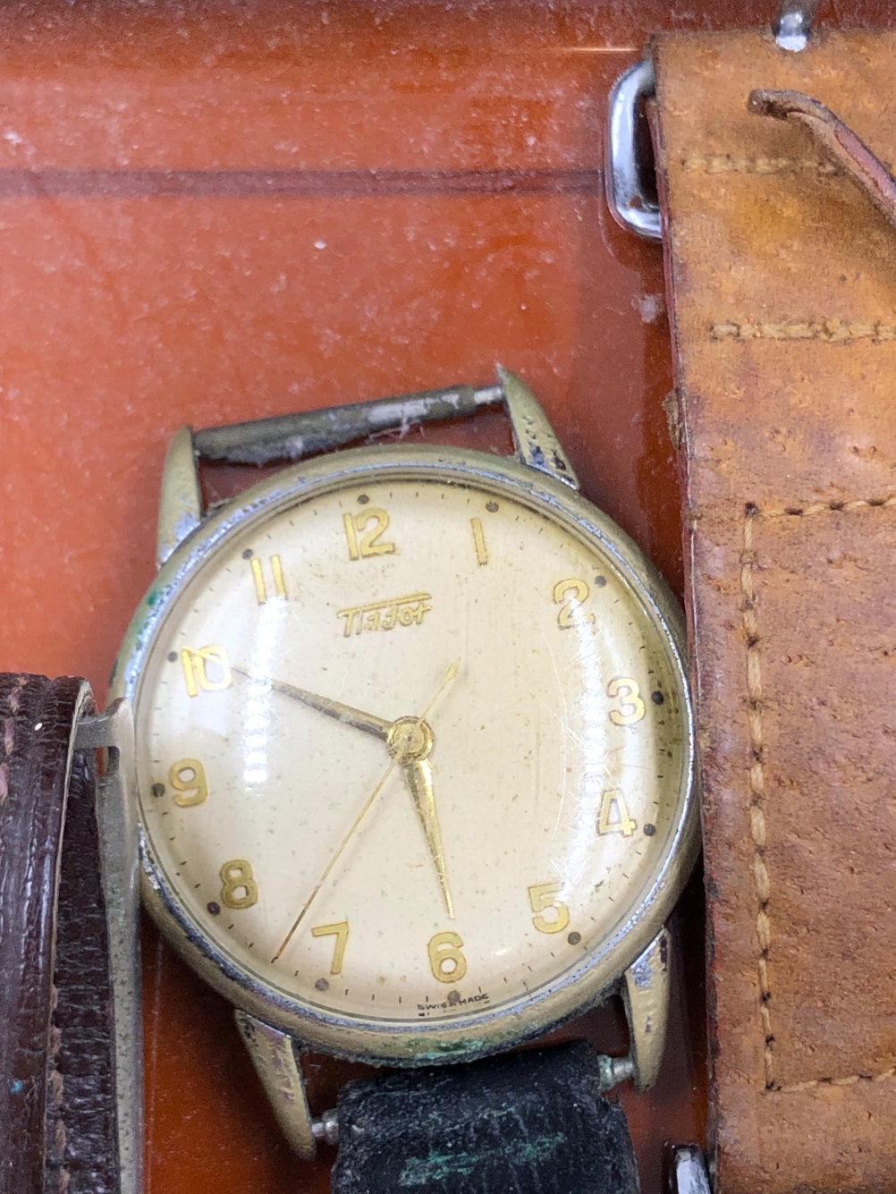 A COLLECTION OF MOSTLY VINTAGE WATCHES TO INCLUDE TISSOT, TIMES, MARVIN, HELVITIA, RECTA, SEIKO ETC. - Image 2 of 9