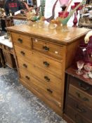 AN EDWARDIAN ASH CHEST OF FIVE DRAWERS.