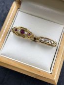 A VINTAGE 18ct HALLMARKED GOLD RUBY AND DIAMOND BOAT SHAPE RING, FINGER SIZE Q, TOGETHER WITH A