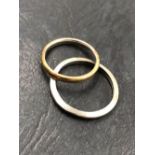 AN 18ct HALLMARKED GOLD WEDDING BAND, FINGER SIZE P 1/2, WEIGHT 2.64grms, TOGETHER WITH A FURTHER