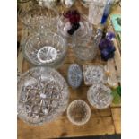 A FLYING SCOTSMAN GLASS PLATE, GLASS BOWLS, STUDIO GLASS ANIMALS, VASES AND OTHER GLASS WARE