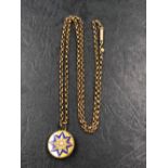 AN ANTIQUE 9ct GOLD BELCHER CHAIN WITH BARREL CLASP, AND A 22ct UNHALLMARKED ENAMELLED AND SEED