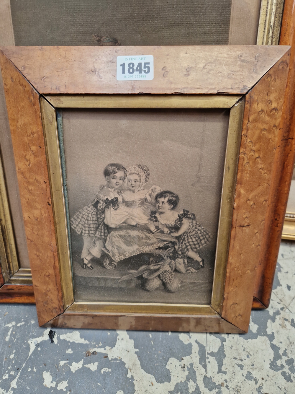 A GROUP OF ANTIQUE AND LATER PORTRAIT PRINTS ETC, SOME IN MAPLE FRAMES - Image 2 of 8