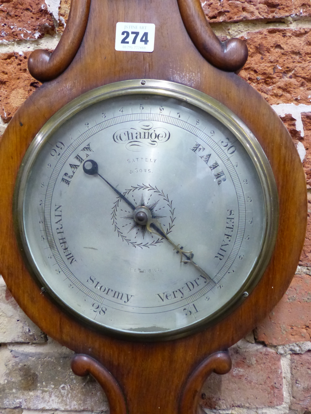 A SATTELY & SONS VICTORIAN MAHOGANY BANJO BAROMETER WITH AN ALCOHOL THERMOMETER ABOVE THE SILVERED - Image 2 of 3