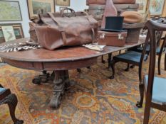 AN IMPRESSIVE 19th C. MAHOGANY SPLIT POD EXTENDING DINING TABLE WITH FOUR LEAVES.