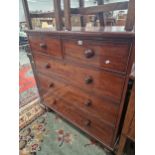 A GOOD QUALITY 19th C. MAHOGANY CHEST OF DRAWERS