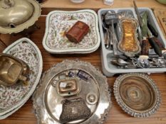 TWO PAIRS OF VINTAGE BIRD DECORATED PLATES EACH WITH GOLD ANCHOR MARK, A SILVER CHATELAINE PURSE,