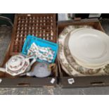 A QUANTITY OF COLLECTORS THIMBLES, A SET OF LARGE MEAT PLATTERS ETC.