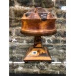 AN EXOTIC WOOD MARQUETRY TABLE LAMP, THE SQUARE SECTIONED BASE WORKED WITH PALME AND OTHER TREES