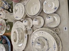 A VILLEROY AND BOCH VIEUX LUXEMBOURG PATTERN PART DINNER SERVICE.
