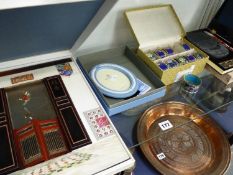 AN ORIENTAL SCRIBES PALETTE, A SET OF CLOISONNE NAPKIN RINGS, A WEDGWOOD FRAME, AND A LIMITED