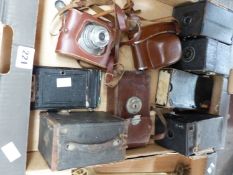 A SMALL COLLECTION OF VINTAGE CAMERAS