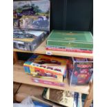 A VINTAGE BATTERY OPERATED ROBOT TOY IN BOX TOGETHER WITH HORNBY FLYING SCOTSMAN BOXED LOCO AND