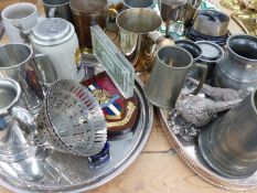 A COLLECTIVE LOT OF SILVER PLATED WARES TO INCLUDE TANKARDS, TRAYS ORNAMENTAL PHEASANTS, PEWTER