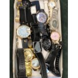 A COLLECTION OF NEW AND USED WRISTWATCHES TO INCLUDE DIAMATE SET EXAMPLES. CASIO, HENLEY, AN LED
