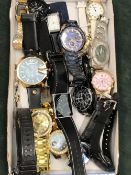 A COLLECTION OF NEW AND USED WRISTWATCHES TO INCLUDE DIAMATE SET EXAMPLES. CASIO, HENLEY, AN LED