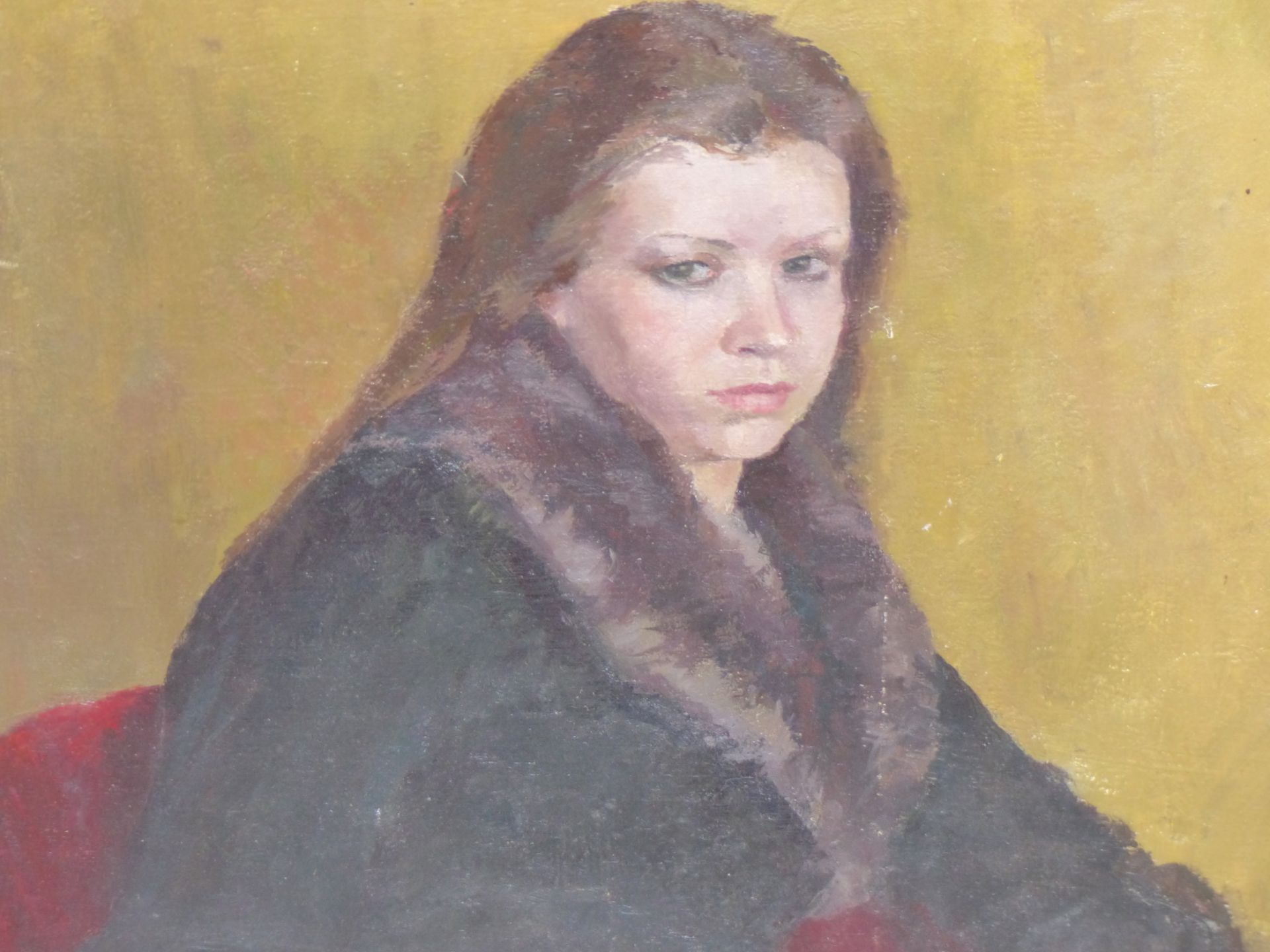 20TH CENTURY SCHOOL, PORTRAIT OF A YOUNG LADY WITH FUR COLLARED COAT, OIL ON CANVAS, 39 X 49 cm. - Image 3 of 7