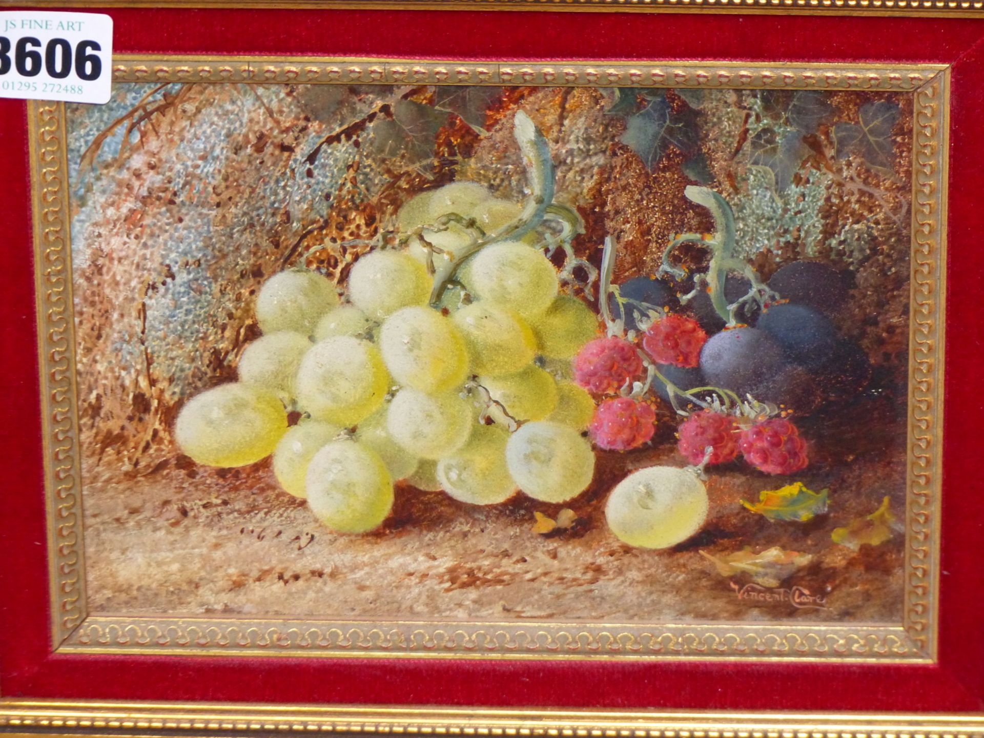 VINCENT CLARE (1855-1930) STUDY OF GRAPES AND RASPBERRIES, OIL ON CANVAS 19 X 13 cm. - Image 3 of 6