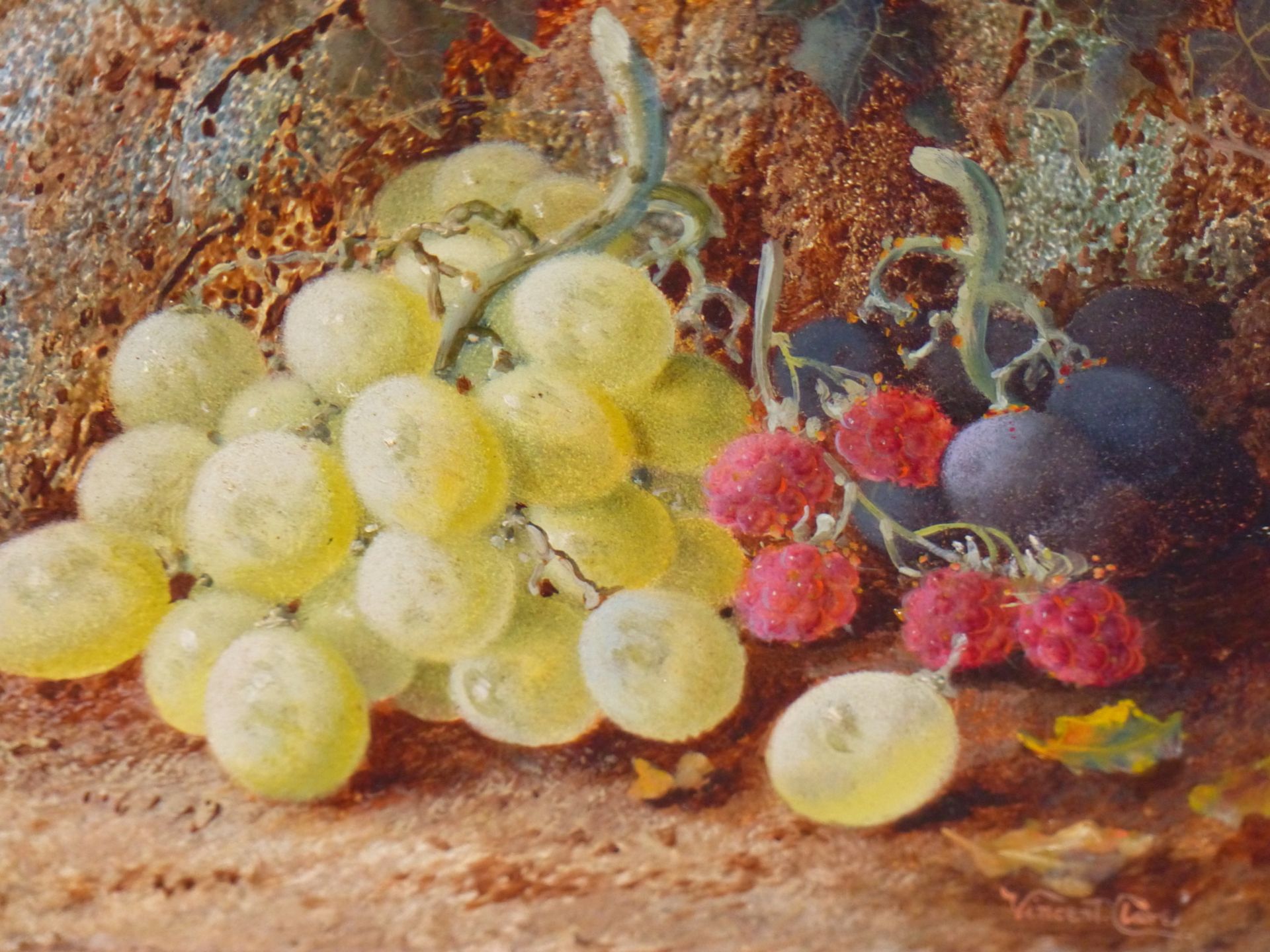 VINCENT CLARE (1855-1930) STUDY OF GRAPES AND RASPBERRIES, OIL ON CANVAS 19 X 13 cm. - Image 2 of 6