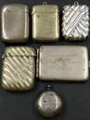 A HALLMARKED SILVER SOVEREIGN CASE, DATED 1912 FOR CHARLES PERRY AND CO, CHESTER, TOGETHER WITH, A