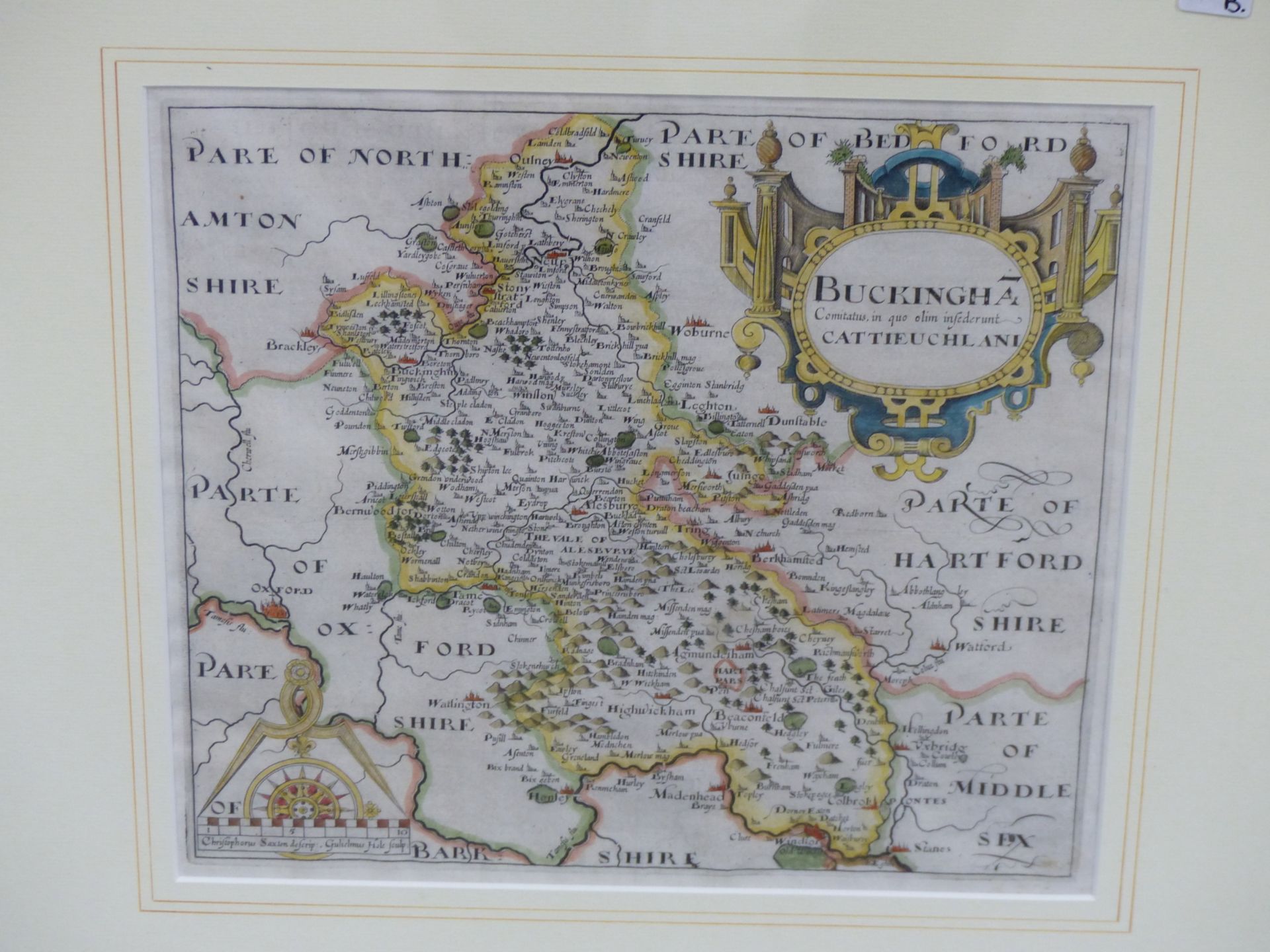 A RARE HAND COLOURED EARLY 17TH CENTURY MAP OF BUCKINGHAMSHIRE BY SAXTON & HOLE. C1610.