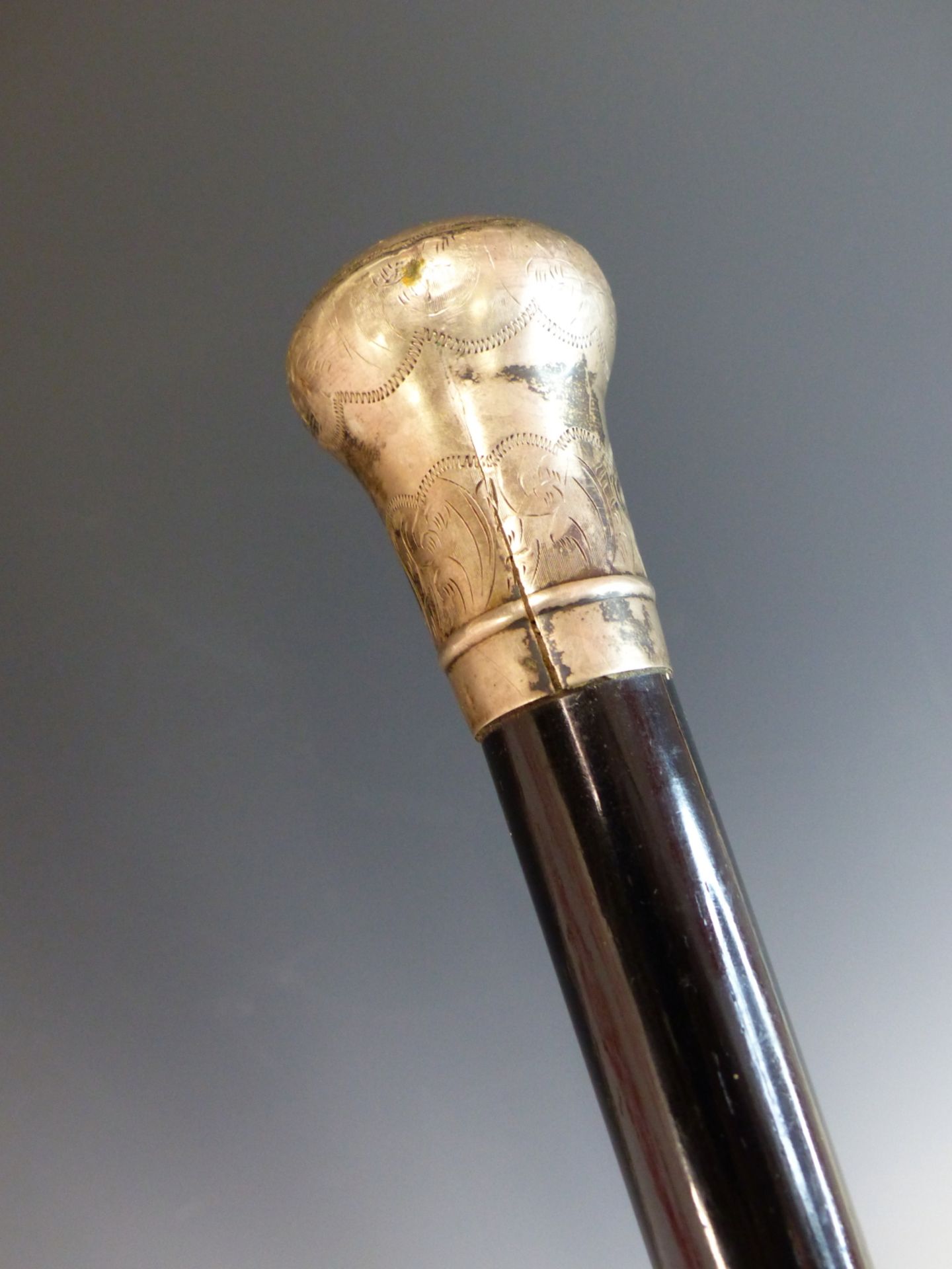 A SILVER MOUNTED BLACK LACQUER WALKING CANE WITH INSCRIPTION, PRESENTED TO SERGEANT AJ WILLIAMS, - Image 5 of 5