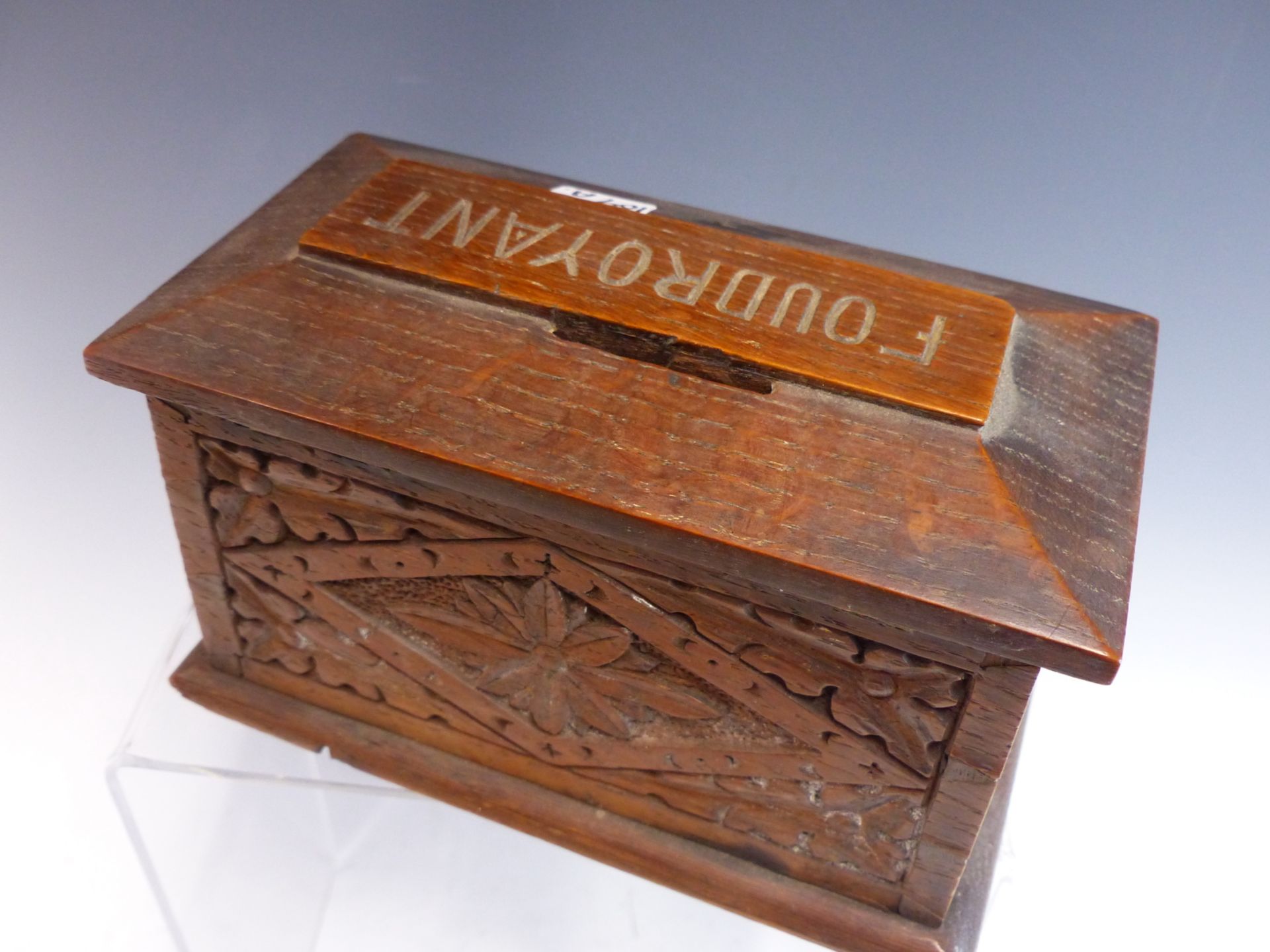 A VICTORIAN CARVED OAK MONEY CASKET, CARVED FROM BEAMS OF HMS FOUDROYANT. - Image 5 of 5