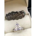 A ROYAL ARTILLERY SILVER AND ENAMEL RING SWEETHEART RING, NO ASSAY MARKS ASSESSED AS SILVER TOGETHER