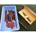 A SMALL COLLECTION OF VINTAGE FOUNTAIN PENS ETC.