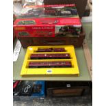 A HORNBY DUBLO URBAN RAMBLER TRAIN SET, OTHER ROLLING STOCK, RAILWAY LINES, ETC.