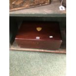 A VICTORIAN MAHOGANY RECTANGULAR BOX