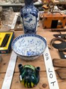 A JAPANESE BLUE AND WHITE VASE, A BLUE AND WHITE BOWL TOGETHER WITH AN ENGLISH POTTERY STIRRUP EWER