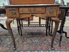 AN 18th C. AND LATER WALNUT LOWBOY, THE QUARTER VENEERED TOP ABOVE THREE DRAWERS ON CABRIOLE LEGS WI